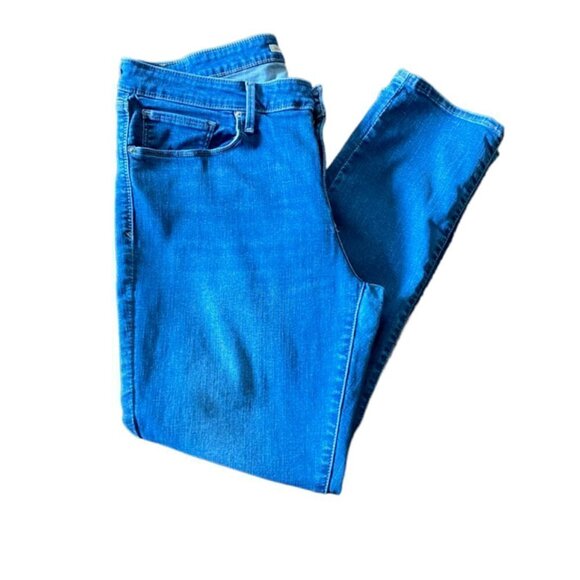 Levi's Classic Mid Rise Skinny Jeans 18 - Picture 1 of 7